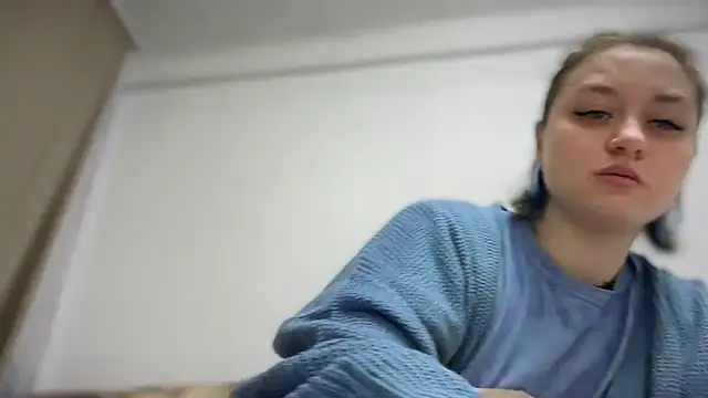 Snapshot of Isabel-Bailey chatting on October 17, 2025, 9:06 pm Isabel-Bailey online show from October 17, 2025, 9:06 pm