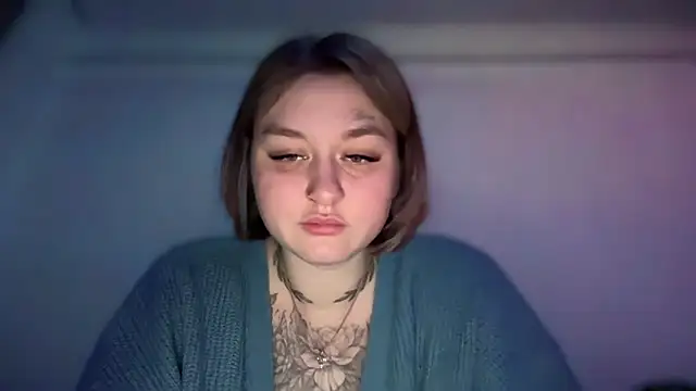 Snapshot of Isabel-Bailey chatting on October 28, 2025, 9:06 pm Isabel-Bailey online show from October 28, 2025, 9:06 pm