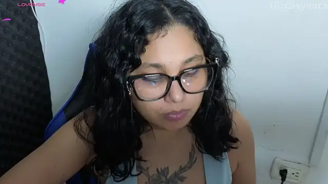 Snapshot of Cuteprincess21 chatting on May 2, 2026, 1:21 am Cuteprincess21 online show from May 2, 2026, 1:21 am