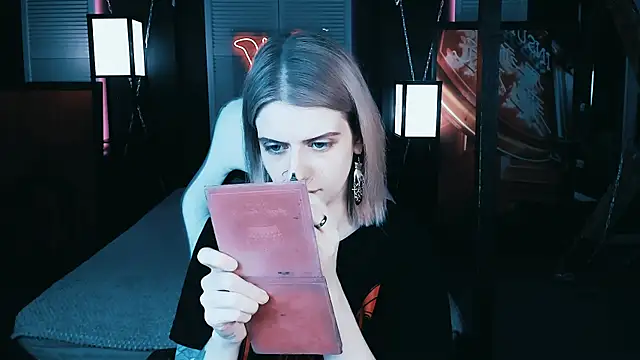 Noah ElmerX online show from February 20, 2025, 8:25 pm