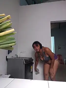 Bellota 22 Fuckme online show from November 6, 2025, 3:35 pm