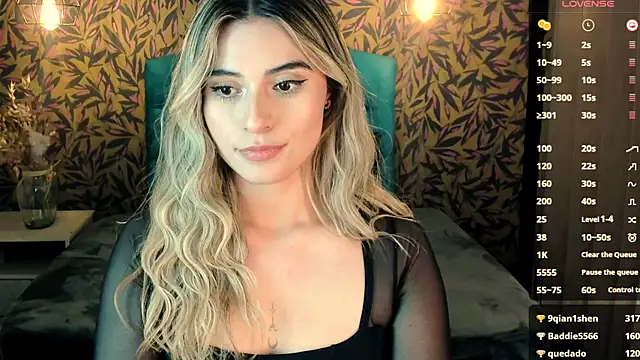 Snapshot of KiaraCarter chatting on January 27, 2025, 10:49 pm KiaraCarter online show from January 27, 2025, 10:49 pm