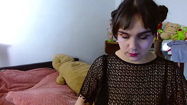 Snapshot of collette_beaufoy_ chatting on June 8, 2026, 5:41 am collette beaufoy online show from June 8, 2026, 5:41 am