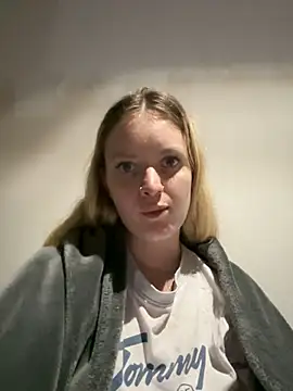 mariemelissah online show from March 15, 2025, 7:59 pm