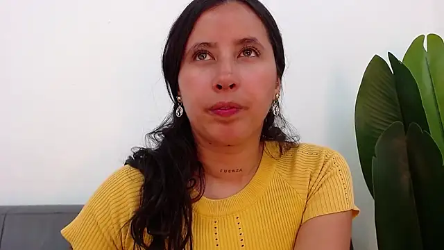 Snapshot of marthina_thompsson chatting on January 15, 2025, 4:21 pm marthina thompsson online show from January 15, 2025, 4:21 pm