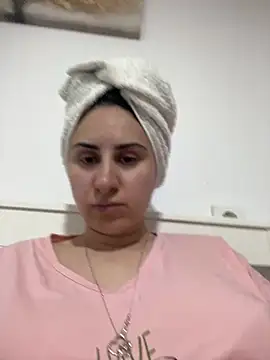 Snapshot of JenniferEdith chatting on March 25, 2026, 6:36 pm JenniferEdith online show from March 25, 2026, 6:36 pm