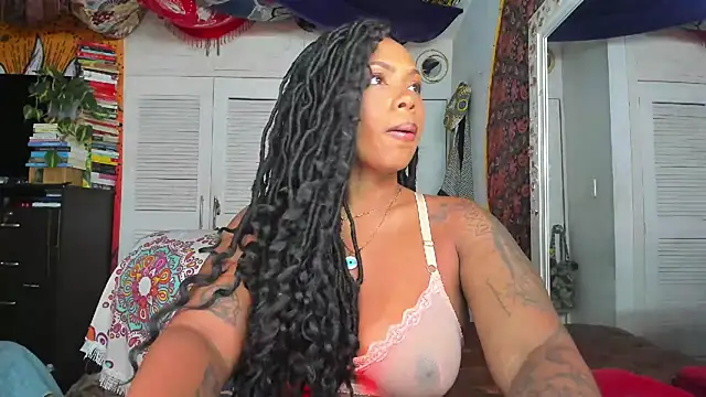 Snapshot of ElizaGrey_ chatting on October 28, 2025, 1:58 pm ElizaGrey online show from October 28, 2025, 1:58 pm