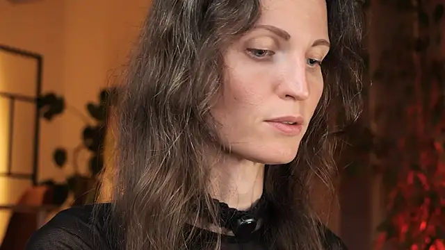 yulladao online show from October 26, 2025, 5:30 pm