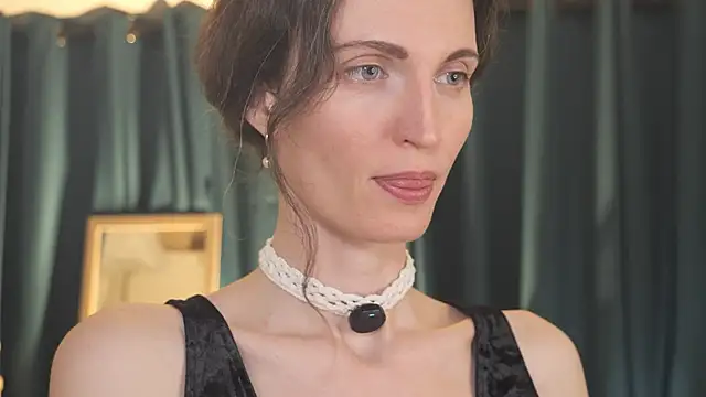 yulladao online show from March 28, 2026, 5:45 pm