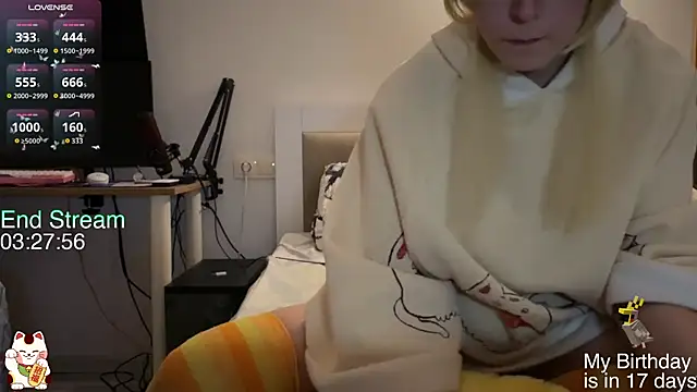 ShiroiFubuki online show from February 5, 2026, 7:29 pm