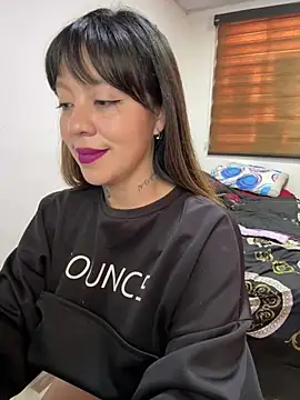 Bruja lu online show from February 4, 2025, 7:33 pm