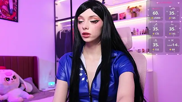 HolliWould  online show from April 2, 2026, 12:03 pm