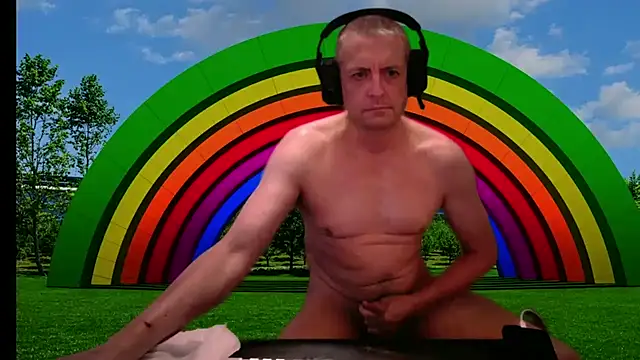 JulioMaximus online show from April 30, 2026, 2:34 pm