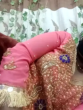 Snapshot of esita_1212 chatting on January 24, 2025, 3:45 pm esita 1212 online show from January 24, 2025, 3:45 pm