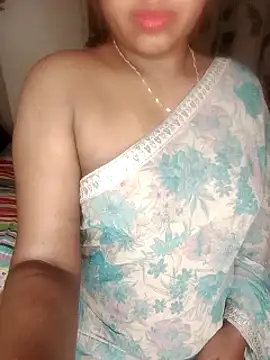 Snapshot of esita_1212 chatting on February 14, 2025, 6:19 pm esita 1212 online show from February 14, 2025, 6:19 pm