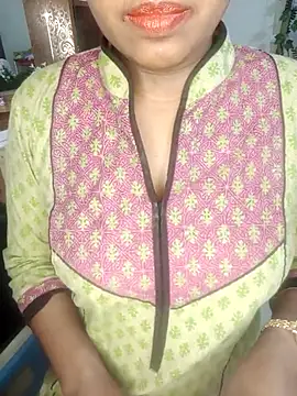 Snapshot of esita_1212 chatting on February 28, 2025, 5:04 pm esita 1212 online show from February 28, 2025, 5:04 pm