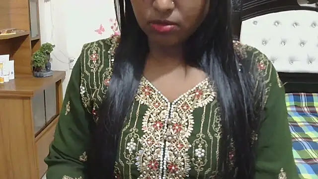 Snapshot of esita_1212 chatting on October 9, 2025, 1:53 pm esita 1212 online show from October 9, 2025, 1:53 pm