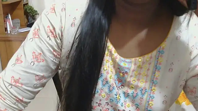 Snapshot of esita_1212 chatting on March 10, 2026, 4:50 am esita 1212 online show from March 10, 2026, 4:50 am