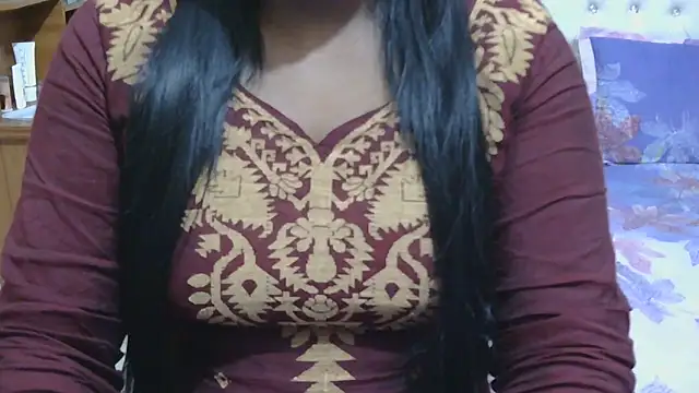 Snapshot of esita_1212 chatting on March 13, 2026, 1:40 pm esita 1212 online show from March 13, 2026, 1:40 pm