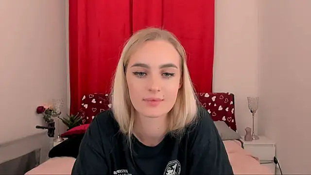 OliviaKisss online show from February 8, 2025, 3:52 am