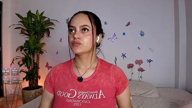 VICTORIABLACK xh online show from February 24, 2026, 7:34 pm