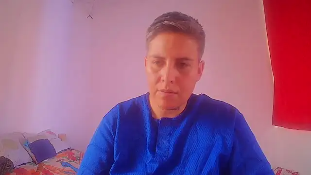 Yessi rousse online show from October 7, 2025, 7:33 pm