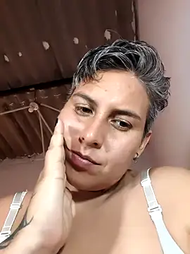 Yessi rousse online show from March 13, 2026, 7:09 pm