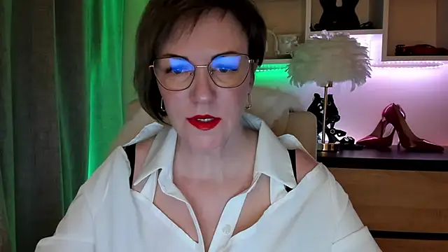 feliziaDesire online show from January 18, 2026, 6:06 am