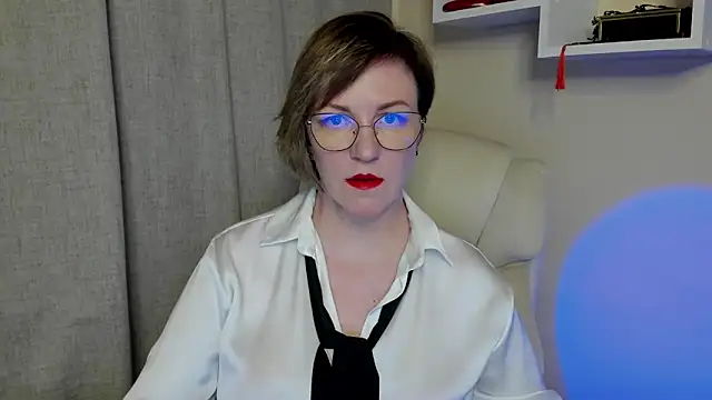 feliziaDesire online show from May 7, 2026, 11:26 am