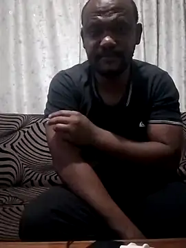 Snapshot of TheTwist chatting on February 3, 2025, 10:21 pm TheTwist online show from February 3, 2025, 10:21 pm