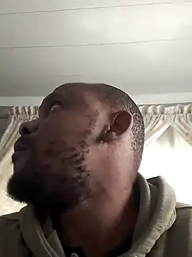 Snapshot of TheTwist chatting on February 20, 2025, 7:45 am TheTwist online show from February 20, 2025, 7:45 am