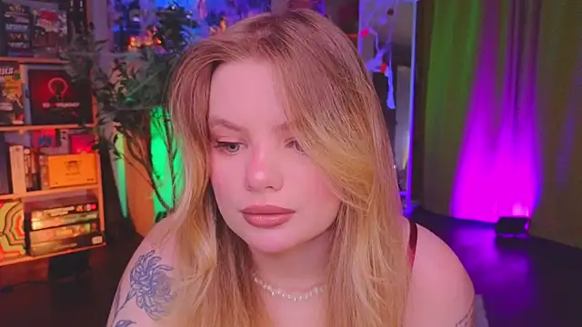 Hottie Jane online show from November 2, 2025, 1:24 pm