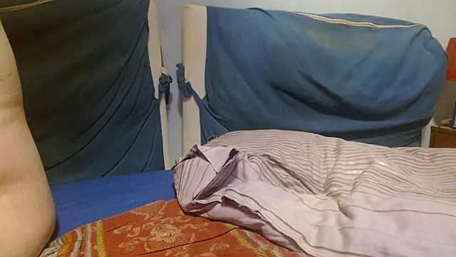 Snapshot of martachatte chatting on July 8, 2026, 7:40 pm martachatte online show from July 8, 2026, 7:40 pm