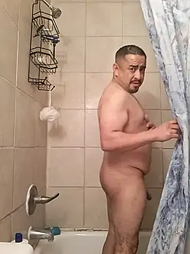 Snapshot of hungpenis210 chatting on November 7, 2025, 9:26 pm hungpenis210 online show from November 7, 2025, 9:26 pm