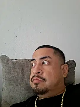 hungpenis210 online show from November 22, 2025, 6:18 pm