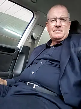 Snapshot of stiffandlubed@xh chatting on January 9, 2025, 7:21 am stiffandlubedxh online show from January 9, 2025, 7:21 am