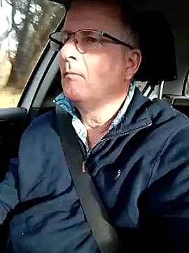 Snapshot of stiffandlubed@xh chatting on January 16, 2025, 8:14 pm stiffandlubedxh online show from January 16, 2025, 8:14 pm