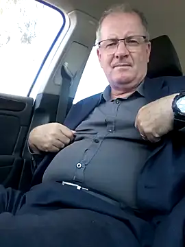 Snapshot of stiffandlubed@xh chatting on February 6, 2025, 2:22 am stiffandlubedxh online show from February 6, 2025, 2:22 am