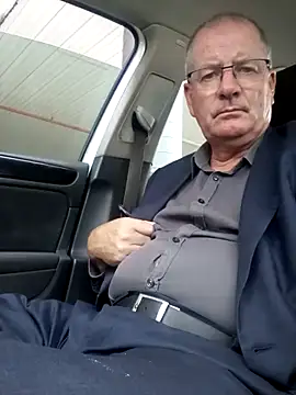 Snapshot of stiffandlubed@xh chatting on February 26, 2025, 7:42 am stiffandlubedxh online show from February 26, 2025, 7:42 am