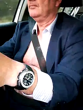 Snapshot of stiffandlubed@xh chatting on March 17, 2025, 8:19 pm stiffandlubedxh online show from March 17, 2025, 8:19 pm