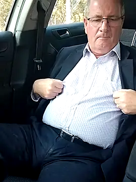 Snapshot of stiffandlubed@xh chatting on September 9, 2025, 10:09 pm stiffandlubedxh online show from September 9, 2025, 10:09 pm