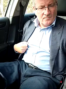 Snapshot of stiffandlubed@xh chatting on September 28, 2025, 10:04 pm stiffandlubedxh online show from September 28, 2025, 10:04 pm