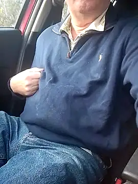 Snapshot of stiffandlubed@xh chatting on October 9, 2025, 9:02 pm stiffandlubedxh online show from October 9, 2025, 9:02 pm