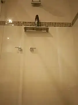 stiffandlubedxh online show from February 7, 2026, 9:18 pm