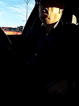 stiffandlubedxh online show from April 8, 2026, 9:37 pm