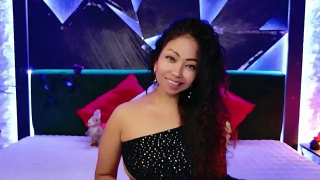 ElyaQuinn online show from April 3, 2026, 6:00 am