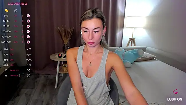 DannaEvan online show from December 5, 2024, 3:37 am