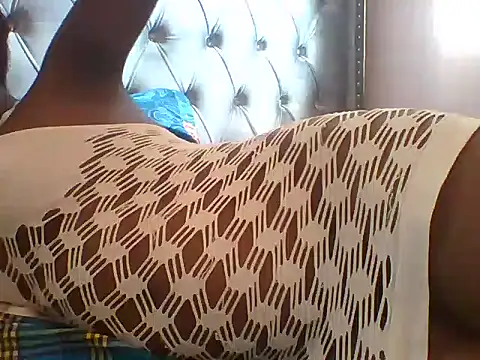 Sexy Chocolate Babe online show from February 17, 2025, 6:31 am