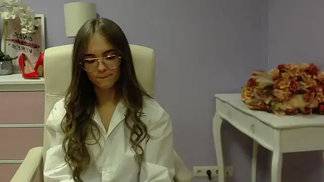 Snapshot of dirtyxEmily chatting on December 19, 2024, 1:51 pm dirtyxEmily online show from December 19, 2024, 1:51 pm