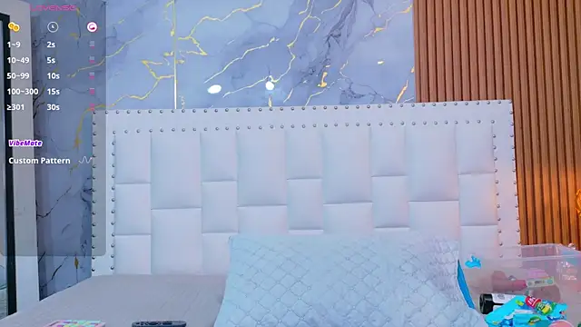 naughty ebonyy online show from September 30, 2025, 2:49 am